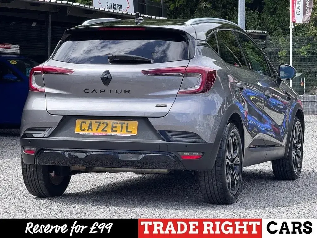 Used Renault Captur Rive Gauche 143 HP (105 kW) 2022 Grey SUV