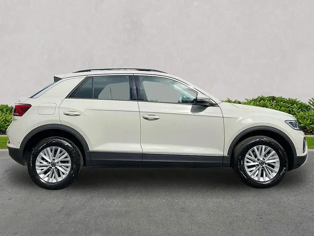 Used VW T-Roc Life 150 HP (110 kW) 2022 Grey SUV
