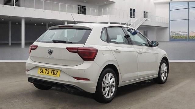 Used BMW 118 Sport Line 140 HP (102 kW) 2023 White Hatchback