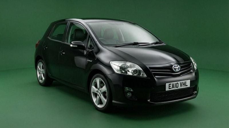 Used Toyota Auris Hybrid 136 HP (100 kW) 2010 Black Hatchback