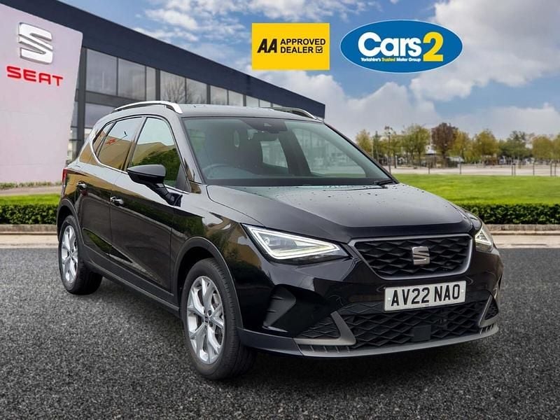 Black Used 2022 Seat Arona FR SUV | £12,495 (Good price) - Image 1/4