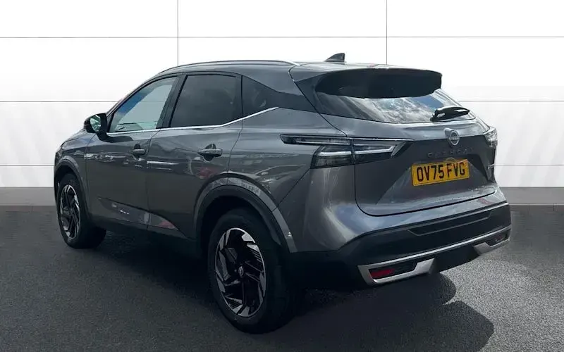 Used Nissan Qashqai N-Connecta 205 HP (150 kW) 2025 Grey SUV