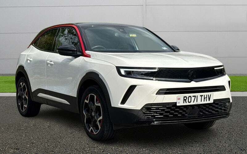 White Used 2021 Vauxhall Mokka SRi SUV | £15,495 (Fair price) - Image 1/4