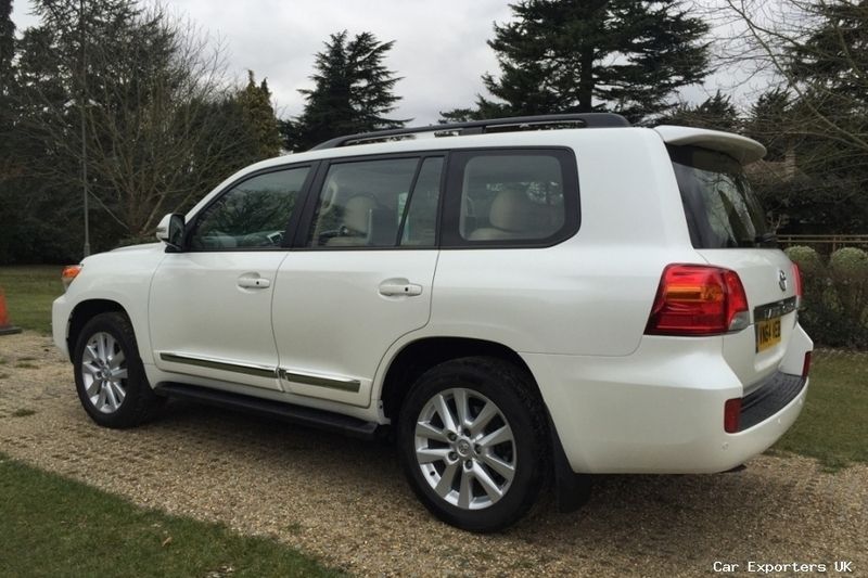Used Toyota Land Cruiser 272 HP (200 kW) 2014 SUV