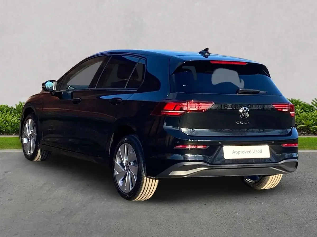 New VW Golf VIII Match 115 HP (84 kW) 2026 Black Hatchback