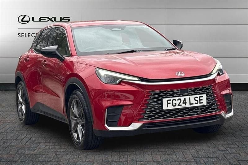 Used Lexus LBX 136 HP (100 kW) 2024 Red SUV