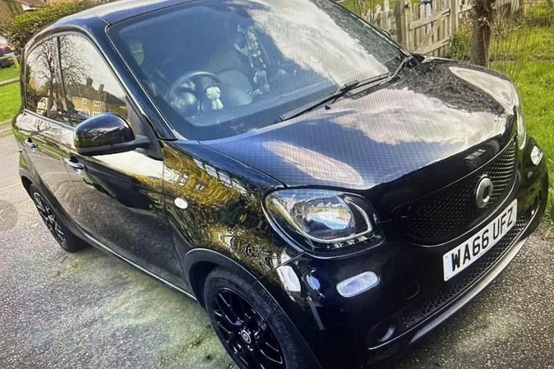 Used Smart ForFour Edition Black 71 HP (52 kW) 2016 Black Hatchback
