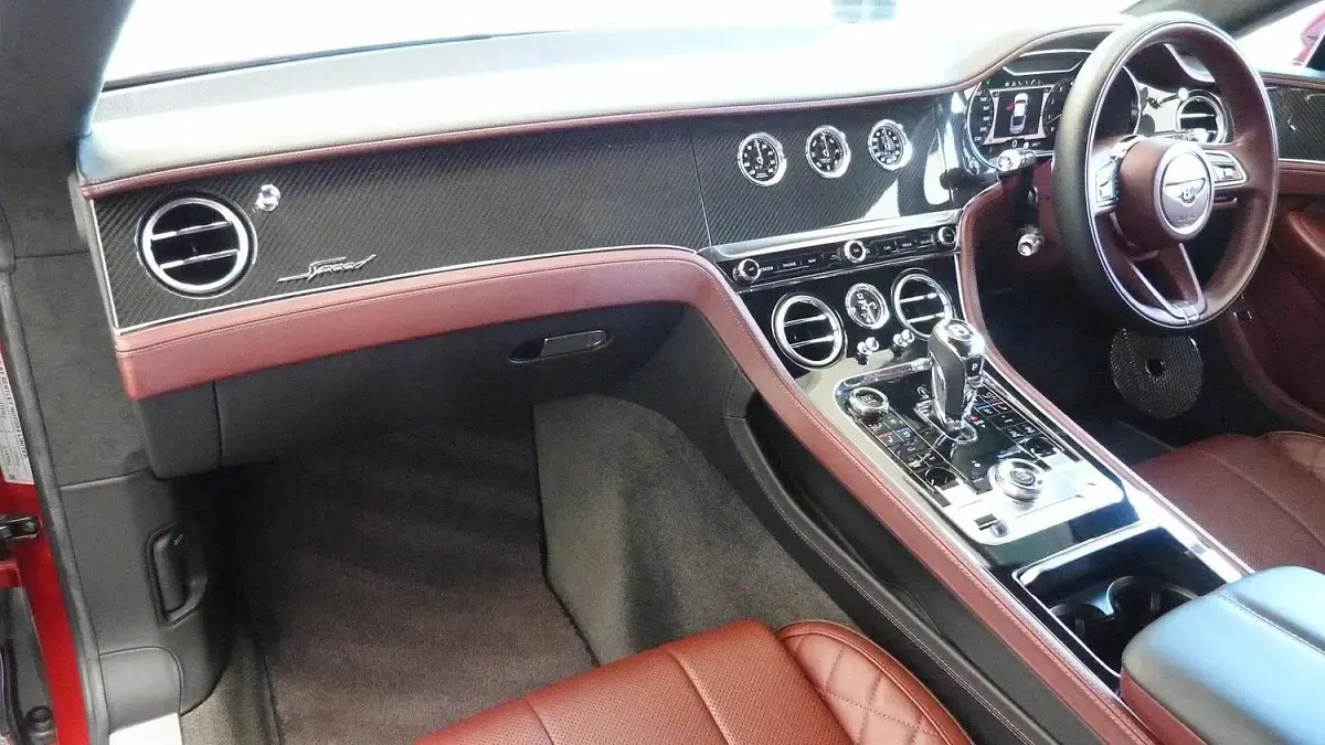 Used Bentley Continental 659 HP (484 kW) 2022 Red Coupe