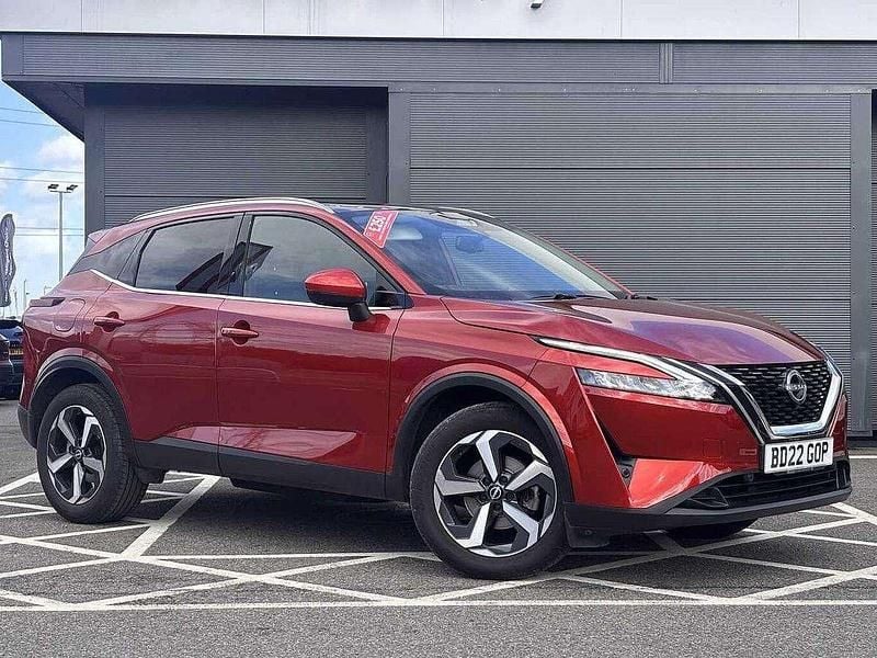 Red Used 2022 Nissan Qashqai N-Connecta SUV | £21,799 (Fair price) - Image 1/2
