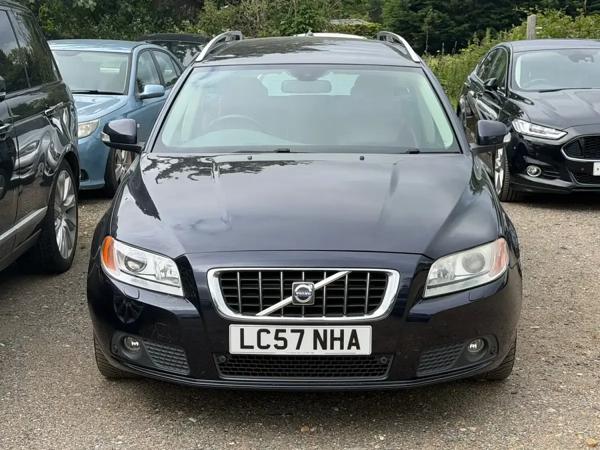 Used Volvo V70 SE Lux 2007 Blue Estate