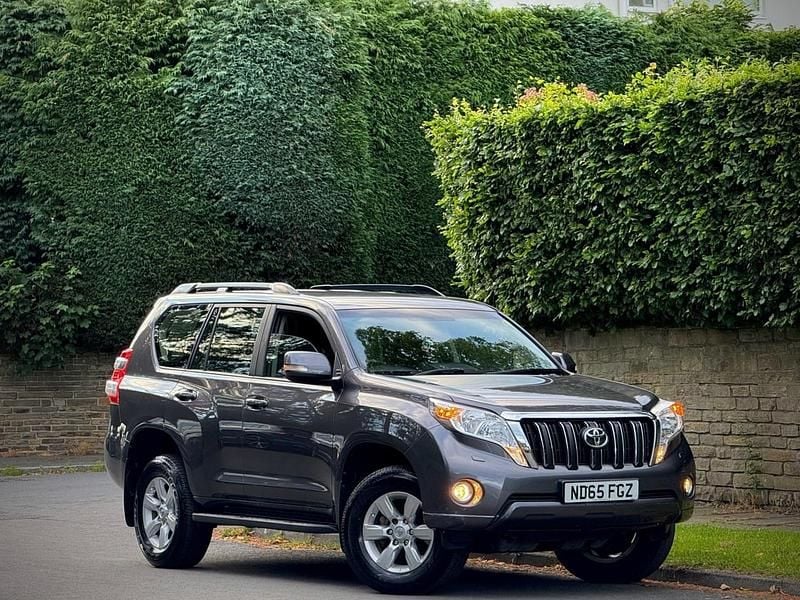 Used Toyota Land Cruiser Active 177 HP (130 kW) 2015 Grey SUV