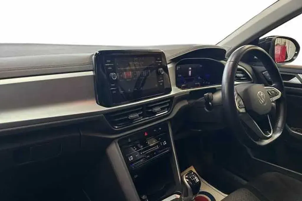Used VW T-Roc 110 HP (80 kW) 2023 SUV
