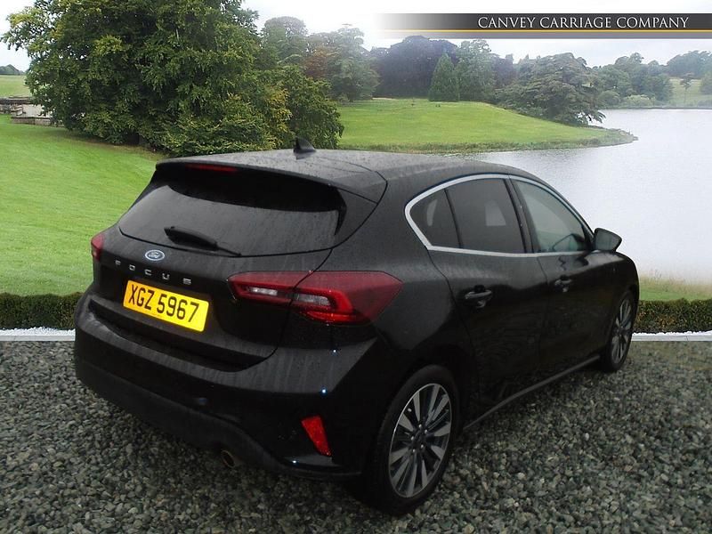 Used Ford Focus Titanium 125 HP (91 kW) 2022 Black Hatchback