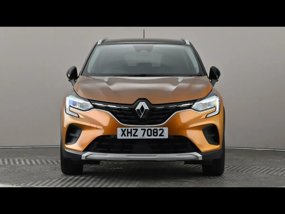 Used Renault Captur Iconic 2020 Orange/black SUV