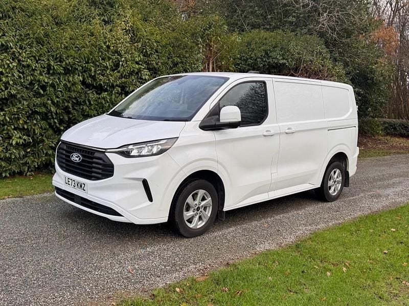 Used Ford Transit Custom Limited 136 HP (100 kW) 2024 White Van