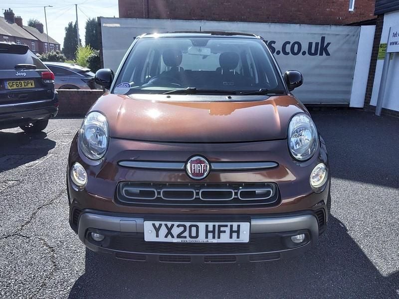 Used Fiat 500L Cross 95 HP (69 kW) 2020 Bronze/black MPV