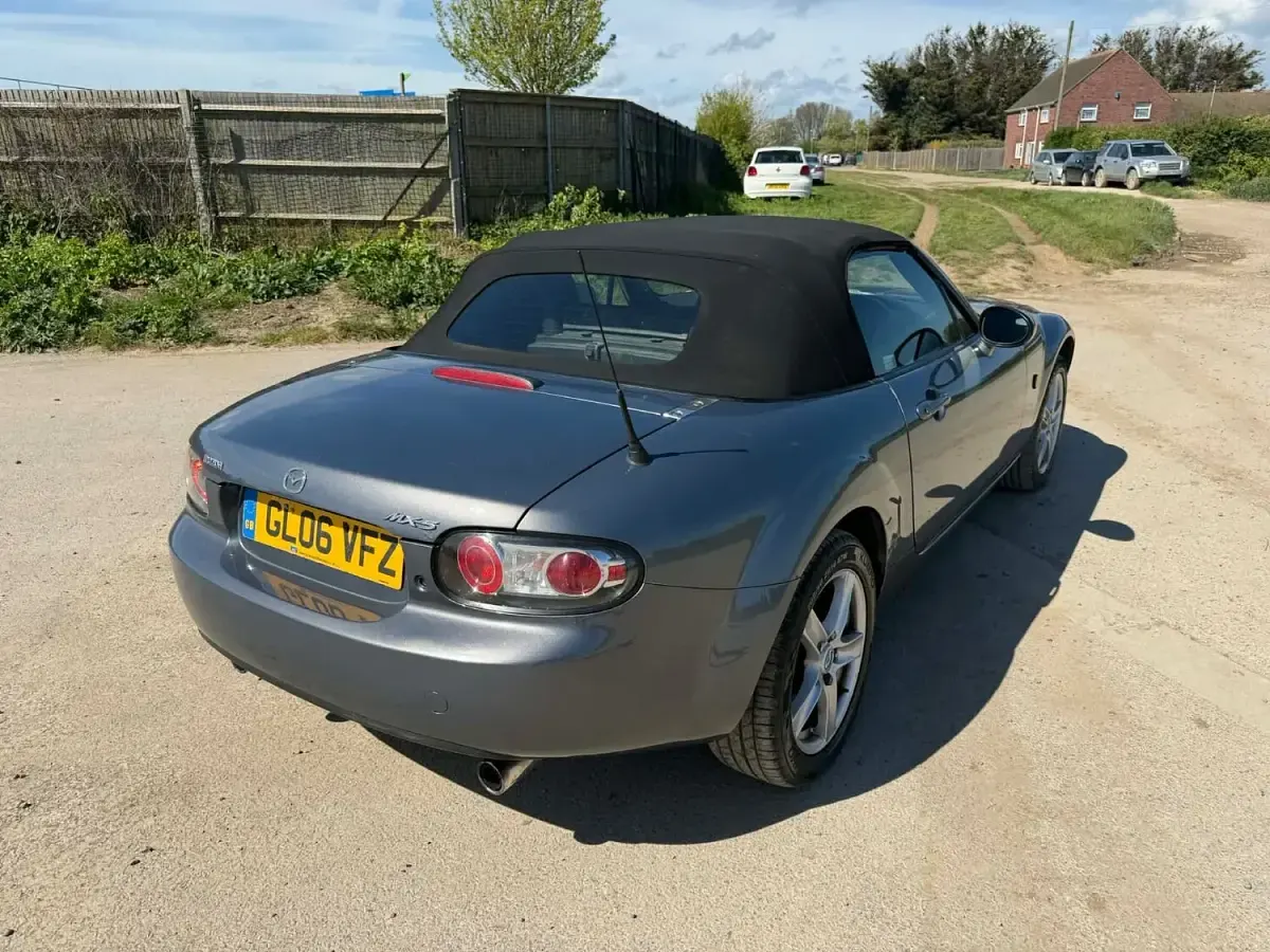 Used Mazda MX5 160 HP (117 kW) 2006 Grey Cabriolet