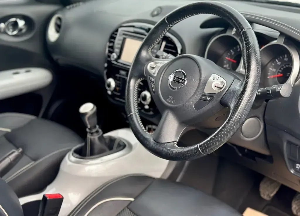 Used Nissan Juke Tekna 2017 White SUV