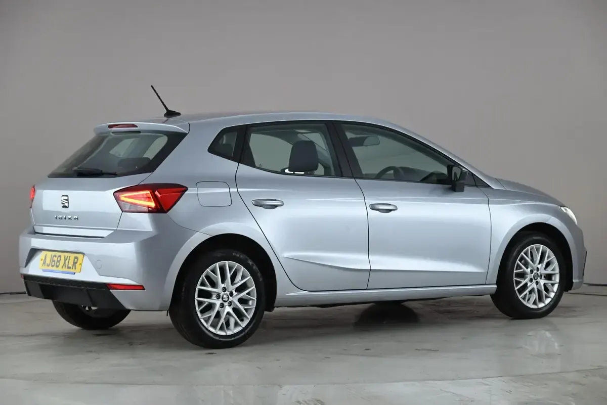 Używany Seat Ibiza SE Technology 2019 Srebrny Hatchback