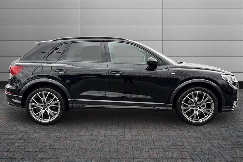 Used Audi Q3 Black Edition 150 HP (110 kW) 2025 Black SUV