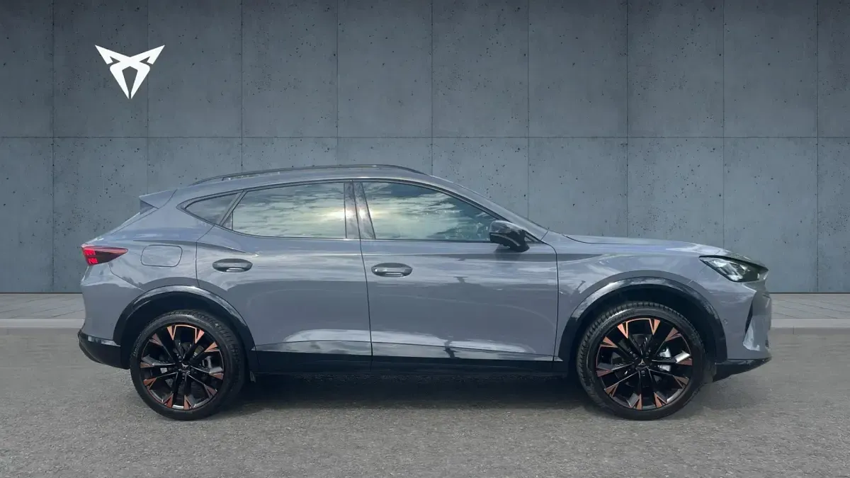Used Cupra Formentor 150 HP (110 kW) 2025 Graphene grey SUV