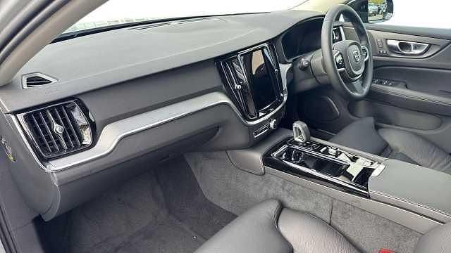 Used Volvo V60 Plus 345 HP (253 kW) 2026 Estate