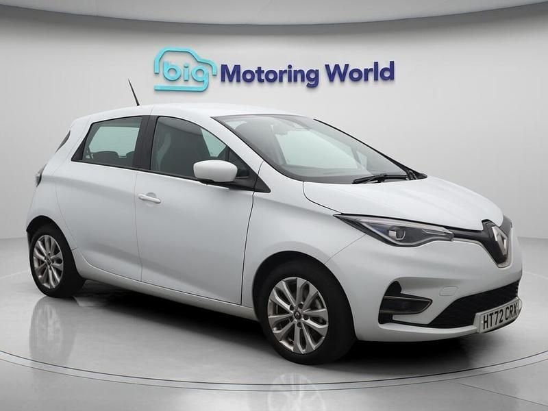 White Used 2022 Renault Zoe SE Hatchback | £10,200 (Fair price) - Image 1/4