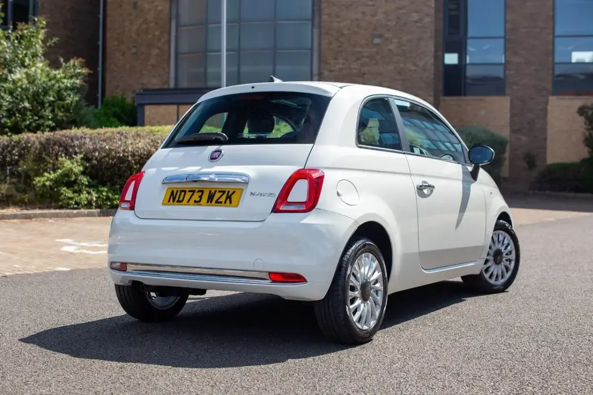 Used Fiat 500 S 70 HP (51 kW) 2024 White Hatchback