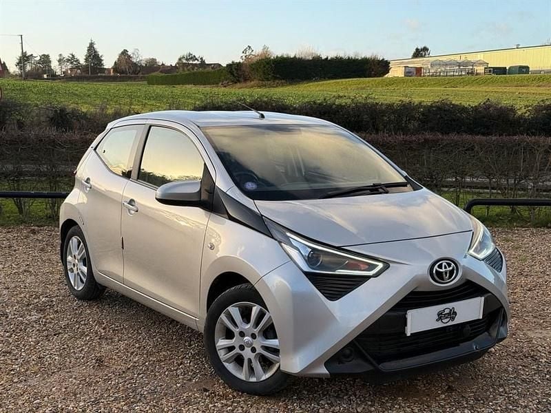 Silver Used 2019 Toyota Aygo X-play Hatchback | £8,787 (Fair price) - Image 1/1