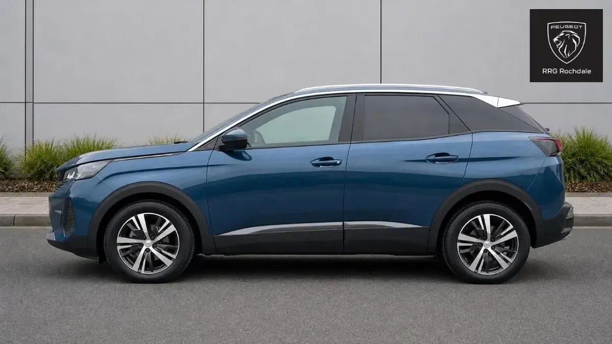 Used Peugeot 3008 Active+ 129 HP (94 kW) 2023 Blue SUV