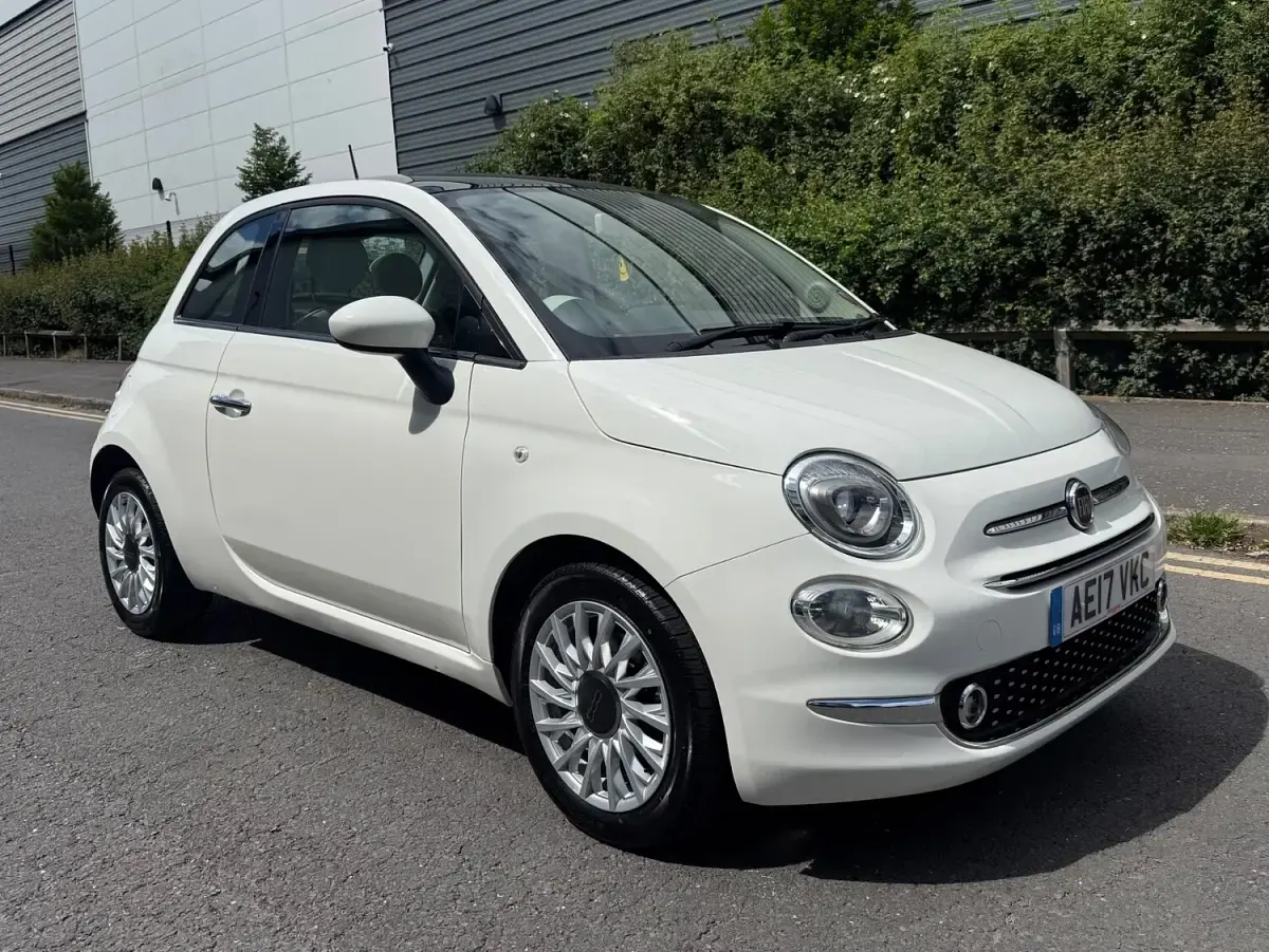 Used Fiat 500 Lounge 69 HP (50 kW) 2017 White Hatchback