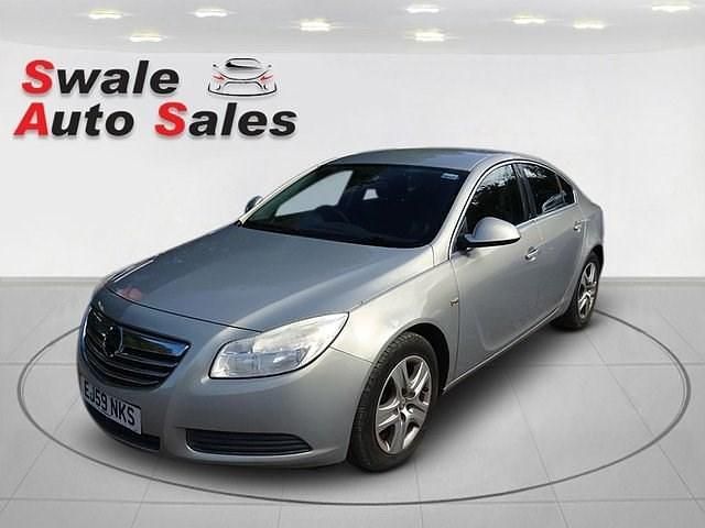 Used Vauxhall Insignia 140 HP (102 kW) 2009 Silver Hatchback