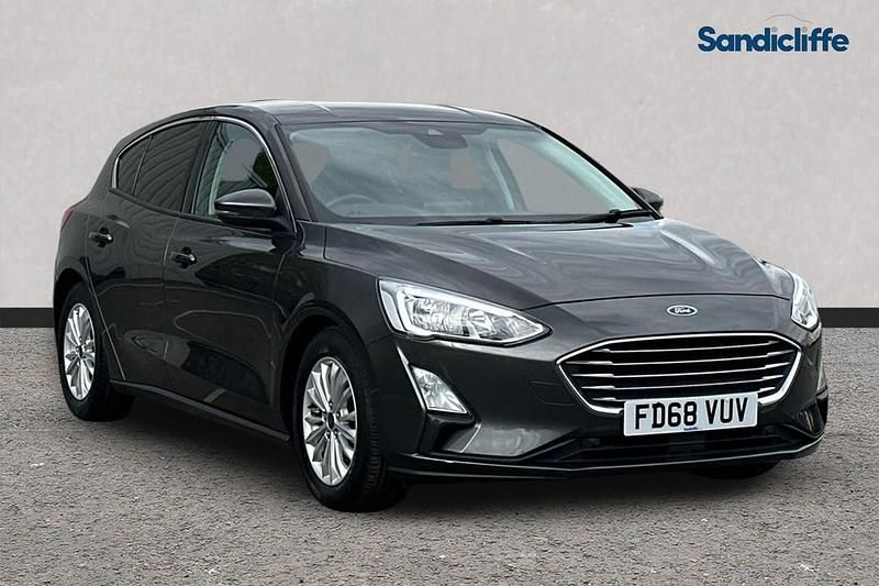 Used Ford Focus Titanium 125 HP (91 kW) 2020 Grey Hatchback