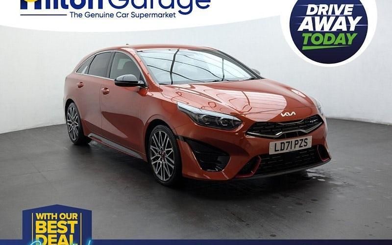 Used Kia ProCeed GT 204 HP (150 kW) 2021 Orange Estate
