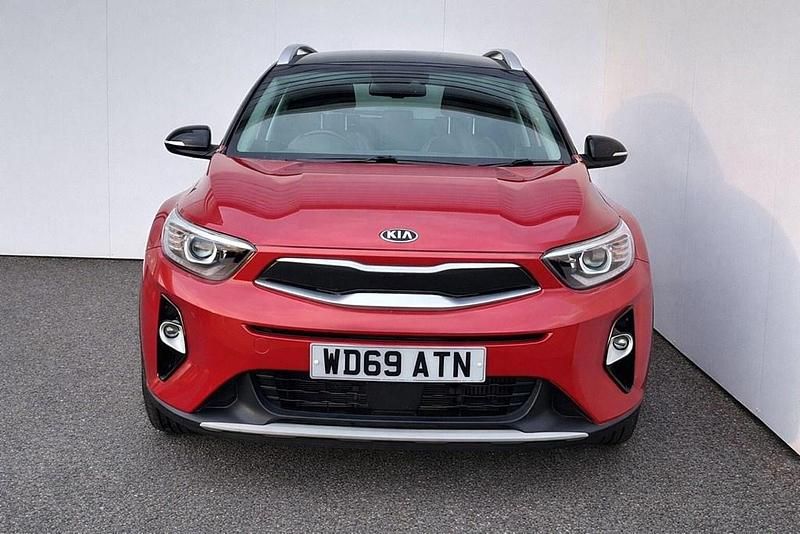 Used Kia Stonic 118 HP (86 kW) 2020 Red SUV