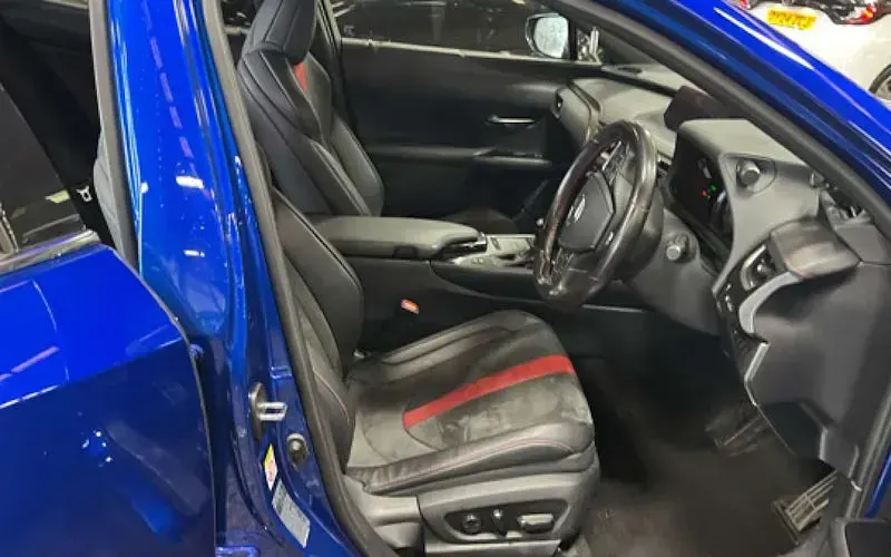 Used Lexus UX Sport Line 184 HP (135 kW) 2022 SUV