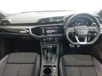 Used Audi Q3 Black Edition 150 HP (110 kW) 2022 Red SUV