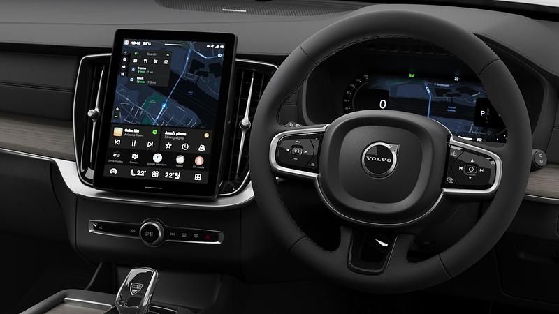 New Volvo XC90 Plus 2026 Crystal white SUV