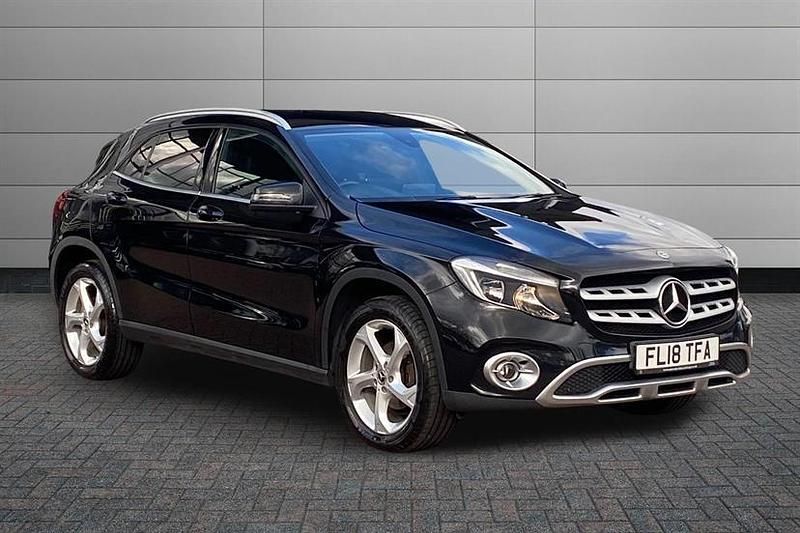 Black Used 2018 Mercedes GLA200 SUV | £9,990 (Fair price) - Image 1/4