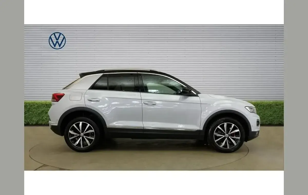 Used VW T-Roc SEL 115 HP (84 kW) 2020 Silver SUV