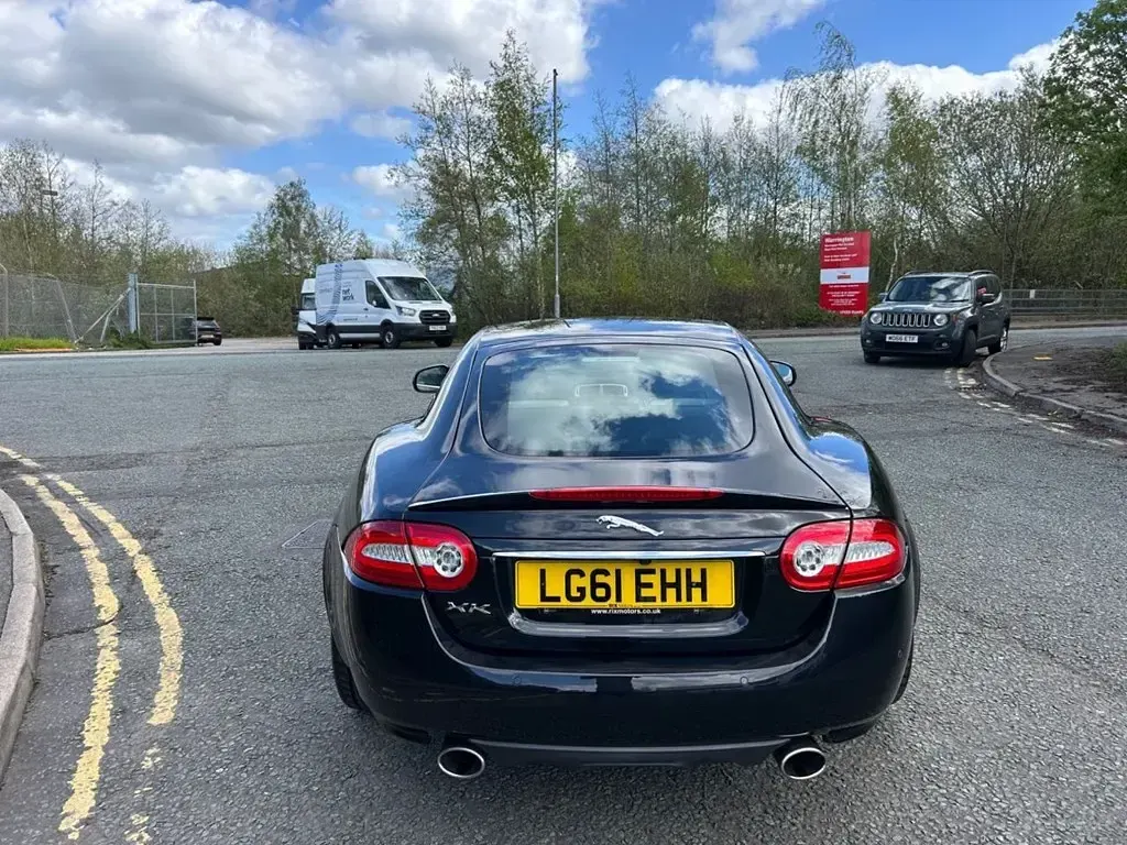 Usado Jaguar XK Portfolio 385 HP (283 kW) 2011 Preto Coupé