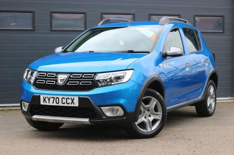 Used Dacia Sandero Essentiel 90 HP (66 kW) 2020 Blue Hatchback