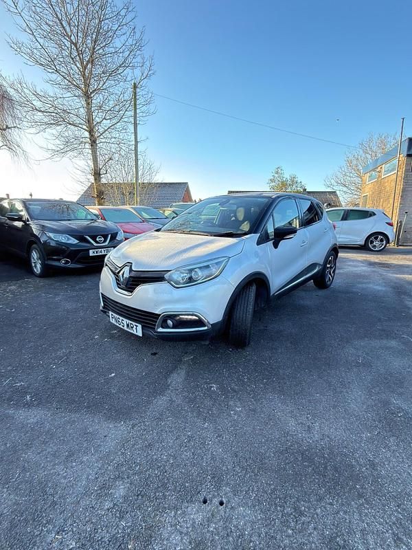Used Renault Captur Dynamique 2015 Silver SUV
