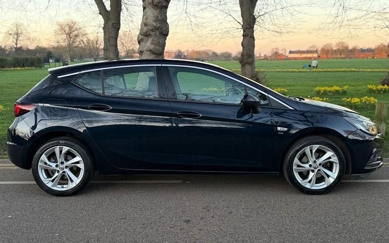 Used Vauxhall Astra SRi 150 HP (110 kW) 2019 Blue Hatchback