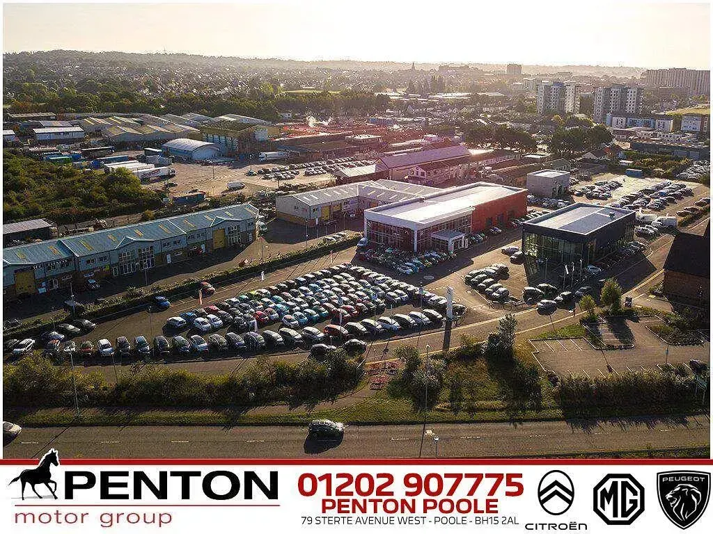 Used Citroën C4 PureTech 130 HP (95 kW) 2022 Blue Hatchback