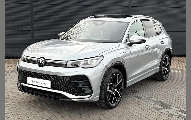 Used VW Tiguan R-line 272 HP (200 kW) 2025 Silver SUV
