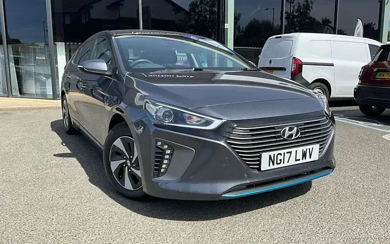 Used Hyundai Ioniq Premium SE 141 HP (103 kW) 2017 Hatchback