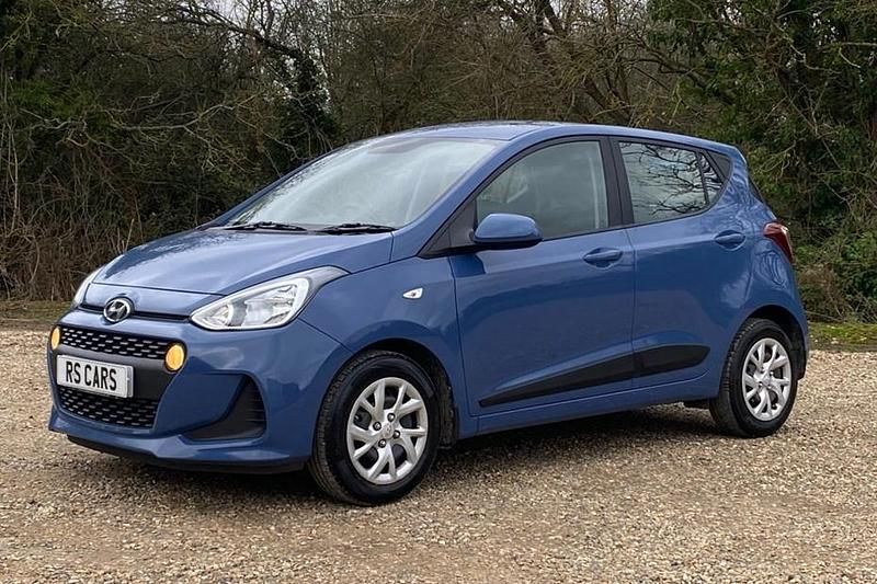 Used Hyundai i10 SE 66 HP (48 kW) 2017 Blue Hatchback