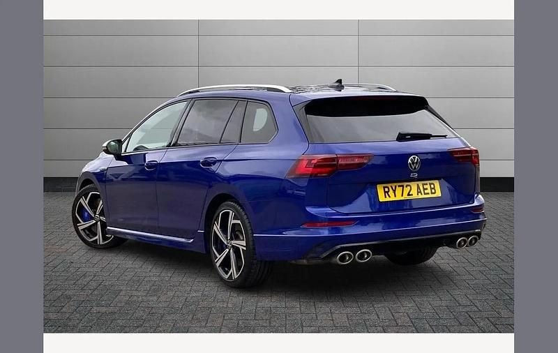 Used VW Golf VIII R 320 HP (235 kW) 2022 Lapiz blue Estate