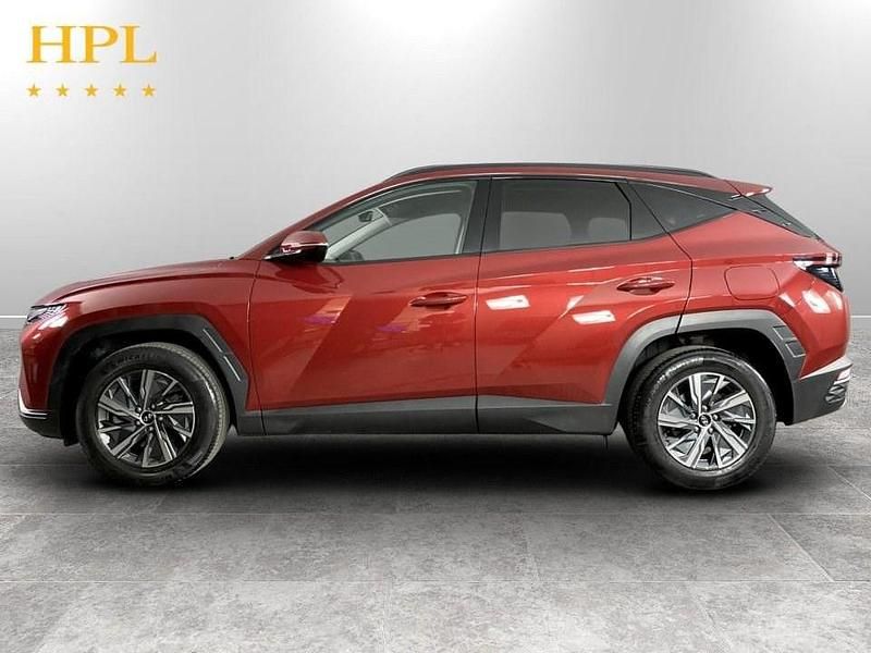 Used Hyundai Tucson SE 150 HP (110 kW) 2023 Red SUV